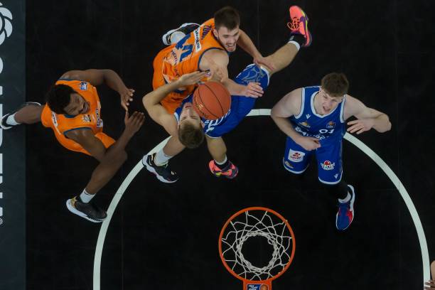 的兴起使得 的兴起使得