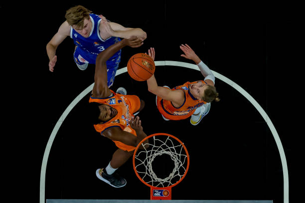 挥洒汗水 挥洒汗水